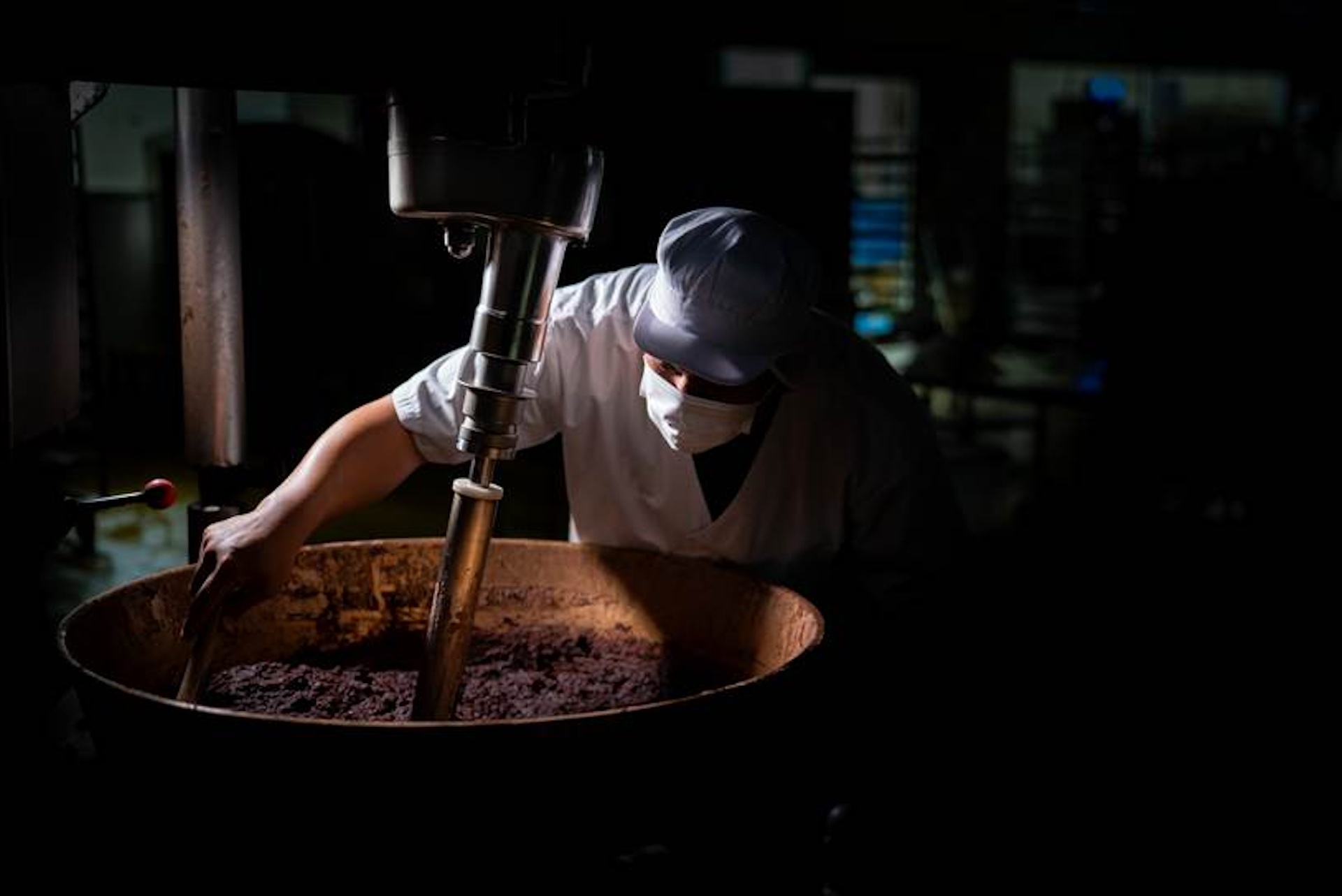 和菓子から洋菓子まで挑戦できる製造現場