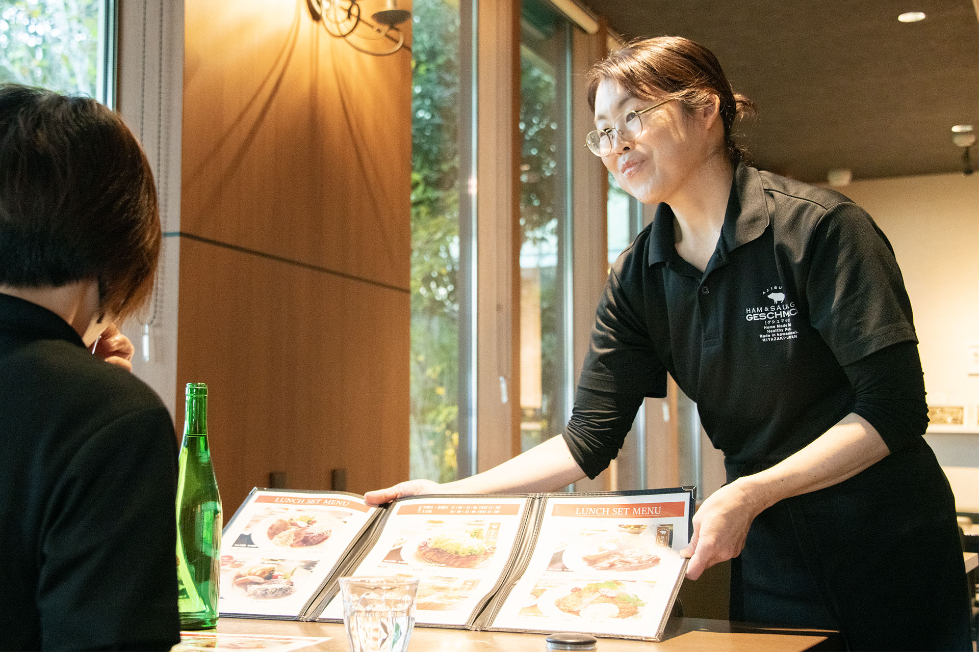 ブランド豚を使った洋食が人気のレストラン