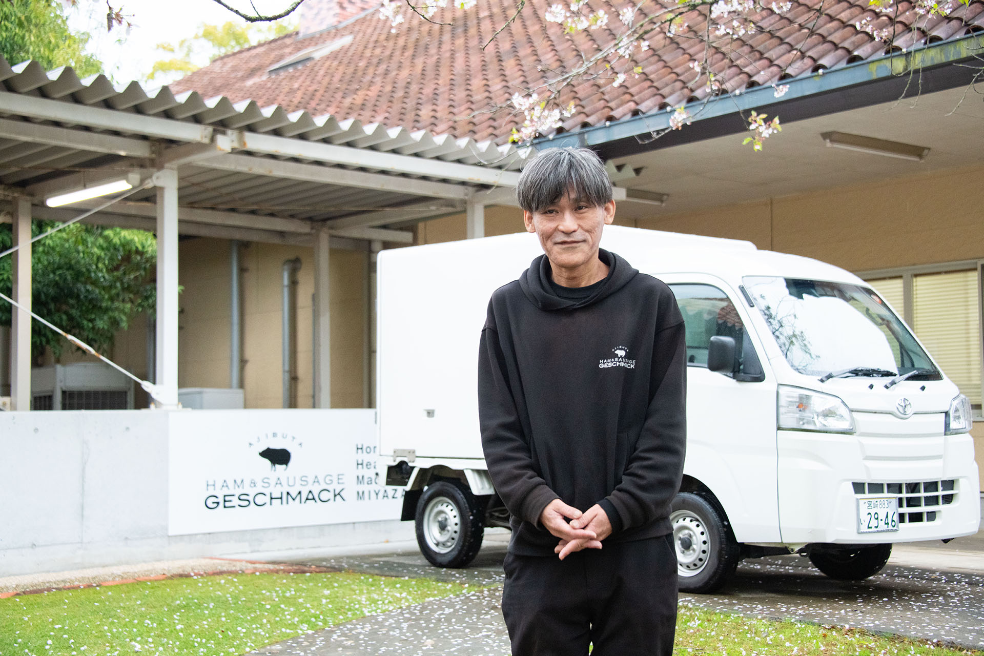 オートマの軽トラック（保冷車）で配送