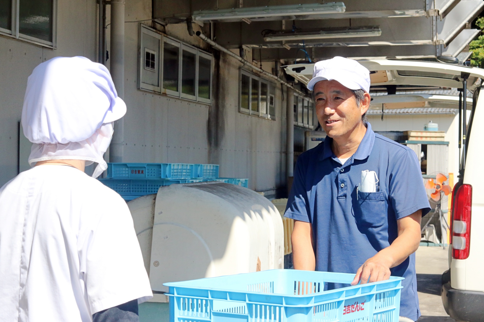 出費が増える年末年始…給与は勤務最終日に現金支給！