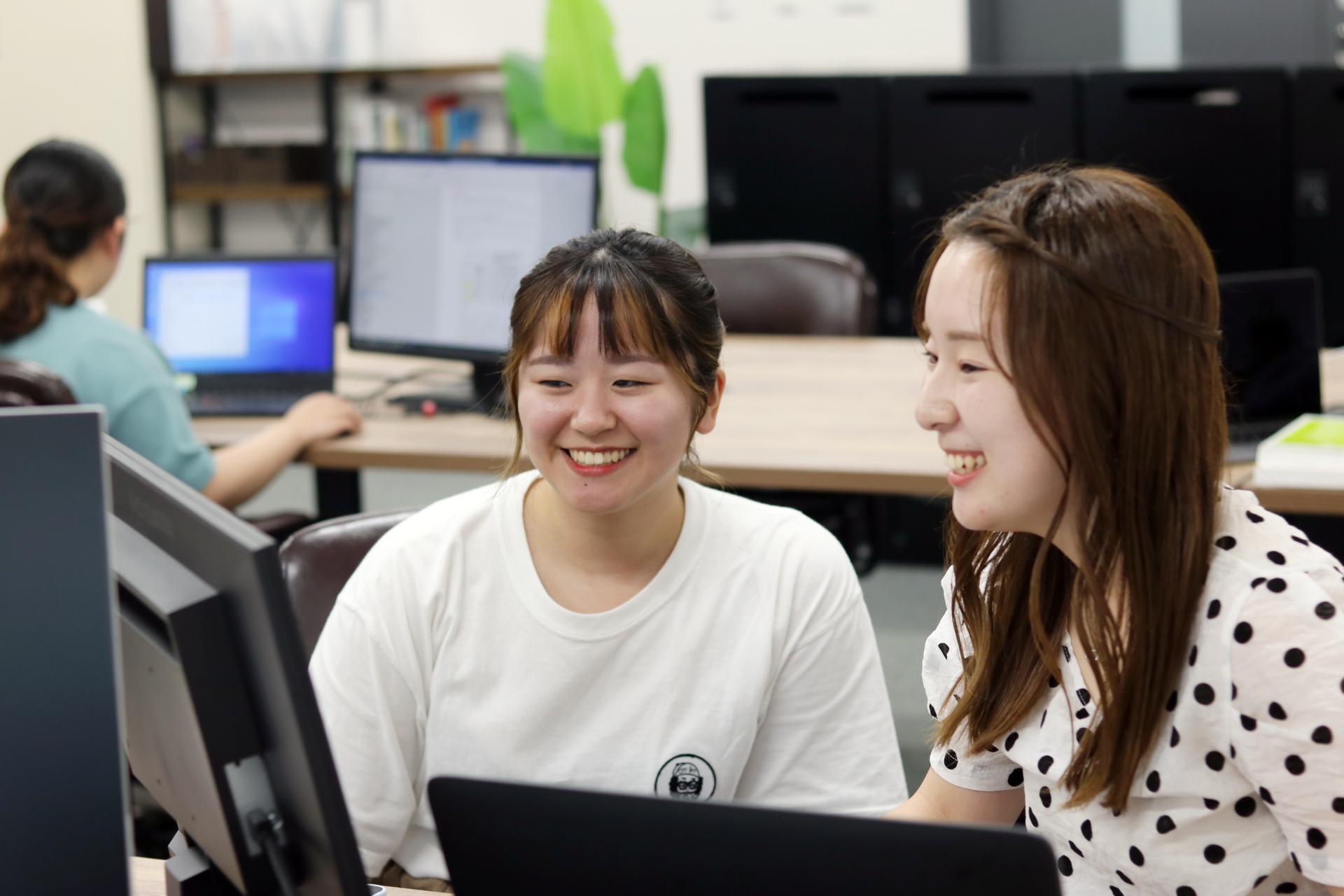 AR開発からアプリ開発、Web制作をおこなう会社
